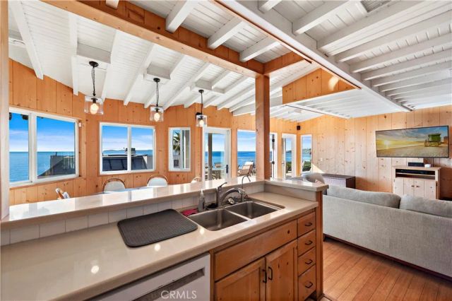 137 Cleo Street, Laguna Beach, CA 92651