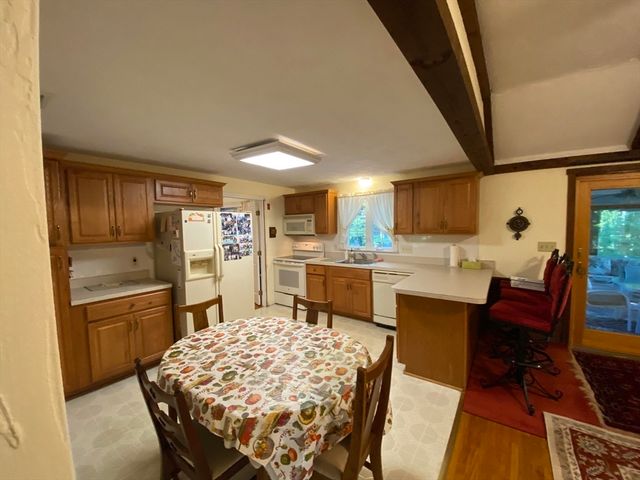 1 Stonehill Rd, Marlborough, MA 01752