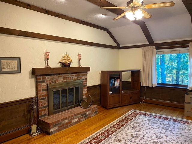 1 Stonehill Rd, Marlborough, MA 01752