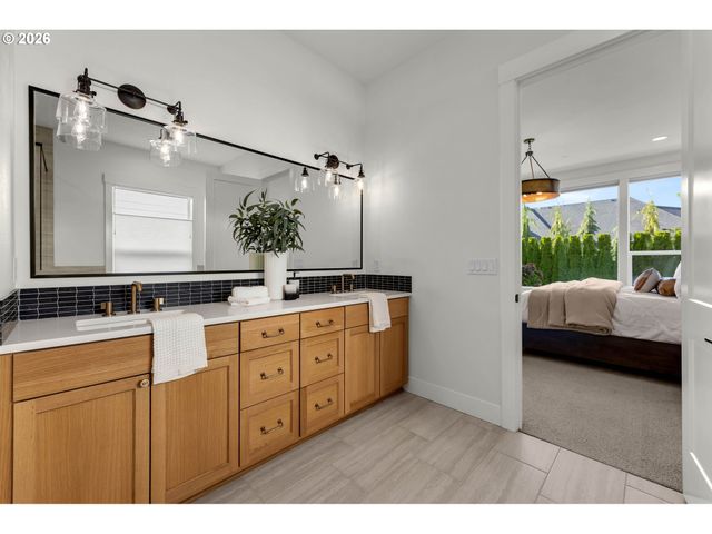 4328 Nw PADDOCK Ln, Camas, WA 98607
