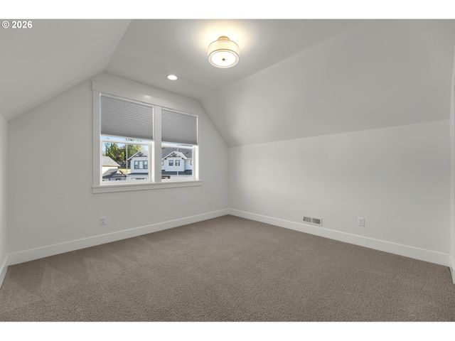 4328 Nw PADDOCK Ln, Camas, WA 98607
