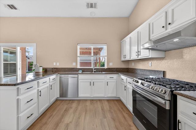 6623 E Alta Avenue, Fresno, CA 93727