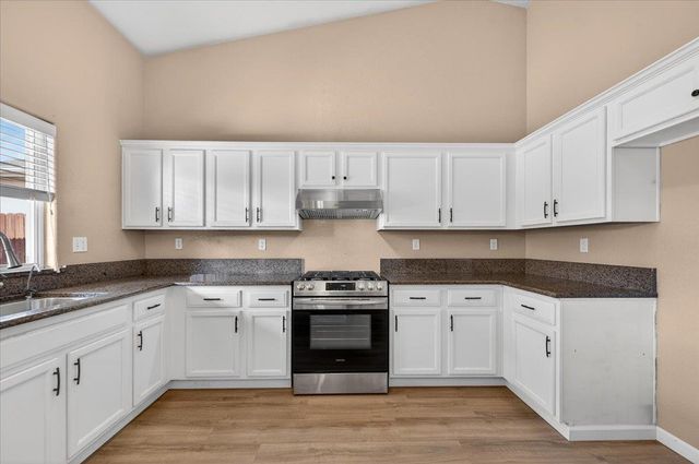 6623 E Alta Avenue, Fresno, CA 93727