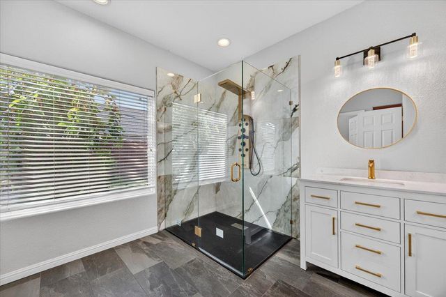 6623 E Alta Avenue, Fresno, CA 93727