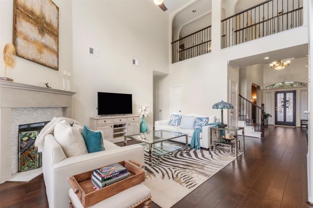 3902 Lakeridge Canyon Drive, Sugar Land, TX 77498