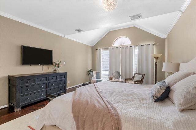 3902 Lakeridge Canyon Drive, Sugar Land, TX 77498