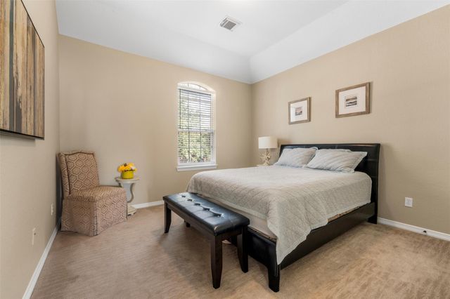 3902 Lakeridge Canyon Drive, Sugar Land, TX 77498