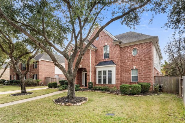 3902 Lakeridge Canyon Drive, Sugar Land, TX 77498