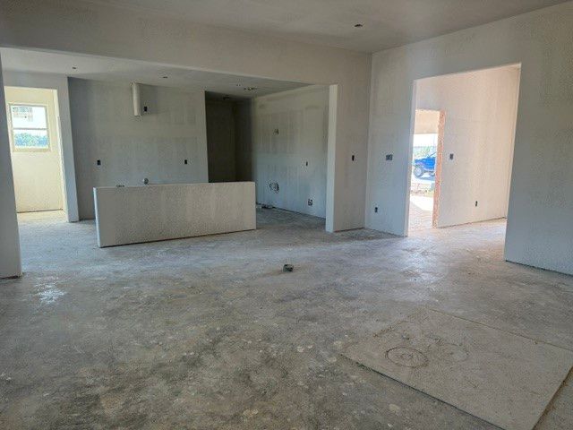 1046 Calaveras, College Station, TX 77845