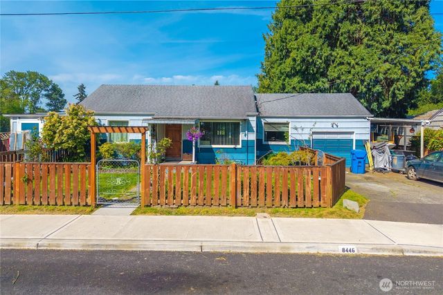 8446 E B Street, Tacoma, WA 98445