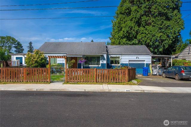 8446 E B Street, Tacoma, WA 98445