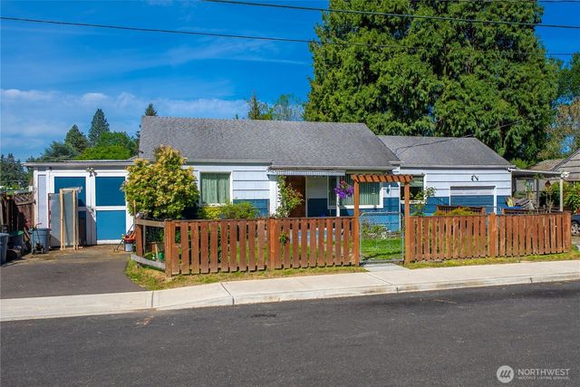 8446 E B Street, Tacoma, WA 98445