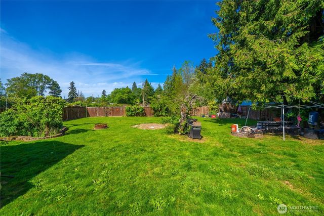 8446 E B Street, Tacoma, WA 98445