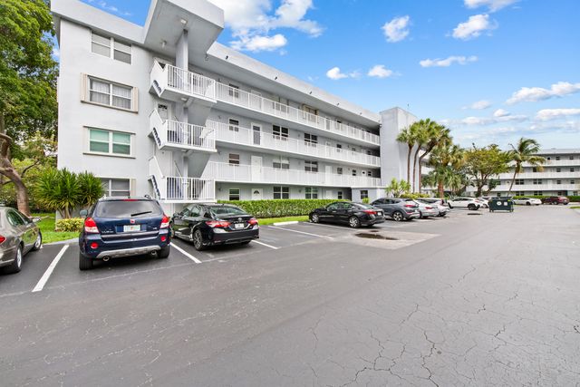 113 Royal Park Drive 2h, Oakland Park, FL 33309