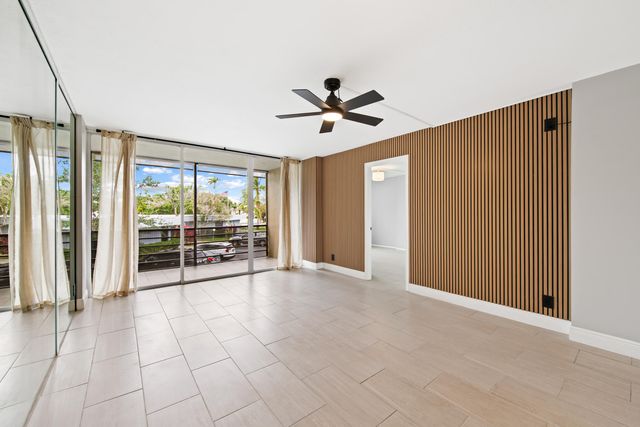 113 Royal Park Drive 2h, Oakland Park, FL 33309