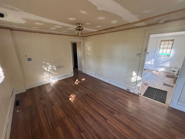 344 Ballfall Road, Middletown, CT 06457