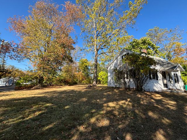 344 Ballfall Road, Middletown, CT 06457