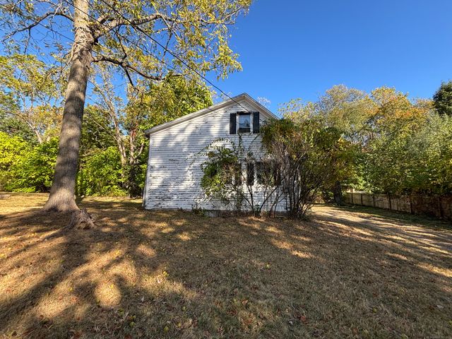 344 Ballfall Road, Middletown, CT 06457