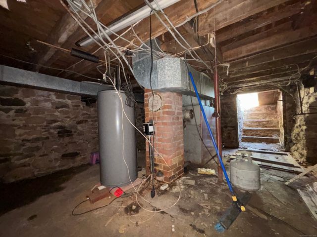 344 Ballfall Road, Middletown, CT 06457