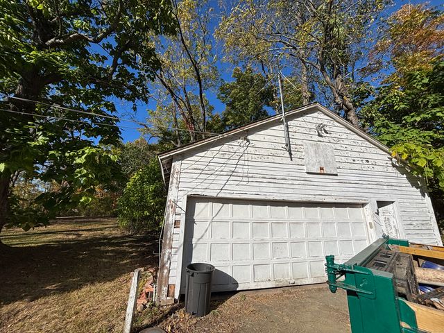 344 Ballfall Road, Middletown, CT 06457
