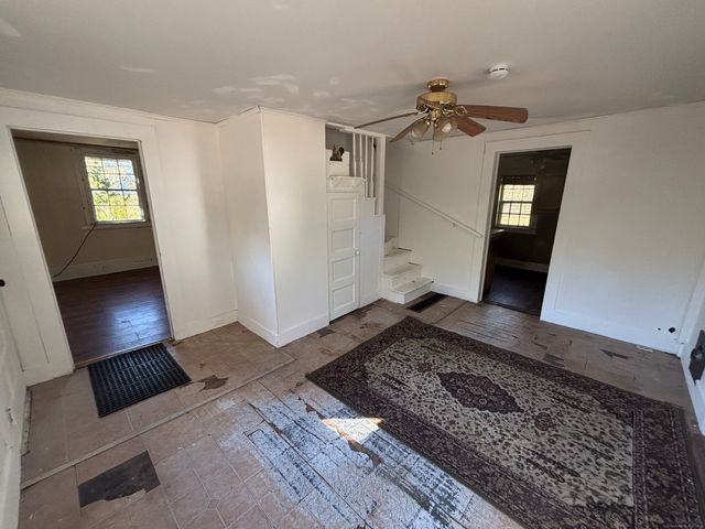 344 Ballfall Road, Middletown, CT 06457