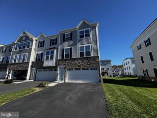 30 DOLCIE LN, Lawrence Twp, NJ 08648