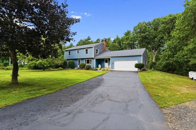 33 Woodland Rd, Rochester, MA 02770