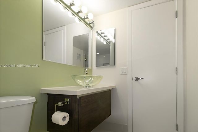 611 NE 14th Avenue 206, Fort Lauderdale, FL 33304