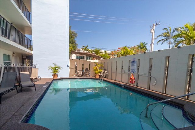 611 NE 14th Avenue 206, Fort Lauderdale, FL 33304
