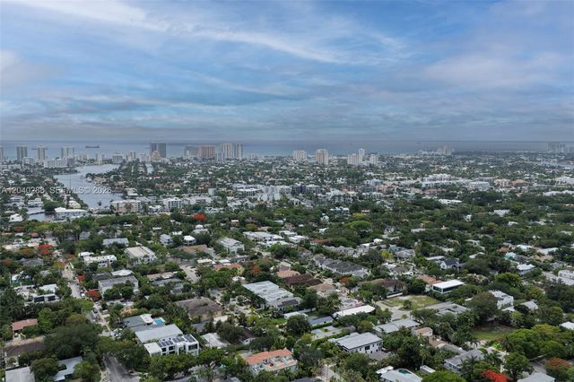 611 NE 14th Avenue 206, Fort Lauderdale, FL 33304