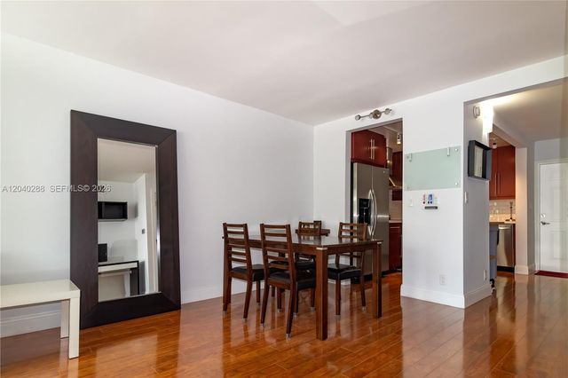 611 NE 14th Avenue 206, Fort Lauderdale, FL 33304