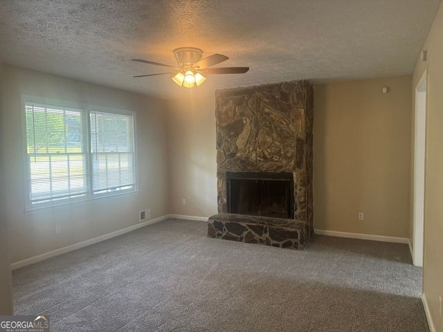 109 Amberwood Lane, Griffin, GA 30223