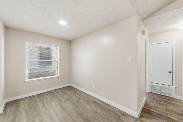 2204 Donahue LN, Austin, TX 78744