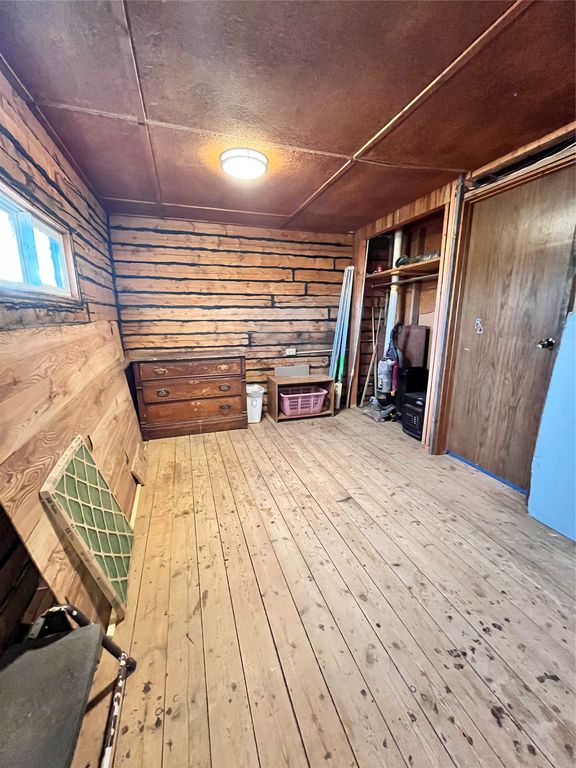 534 and 546 Wolf Avenue, Sweet Grass, MT 59484 photo 16