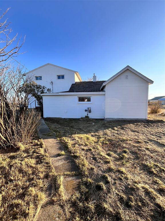 534 and 546 Wolf Avenue, Sweet Grass, MT 59484 photo 3