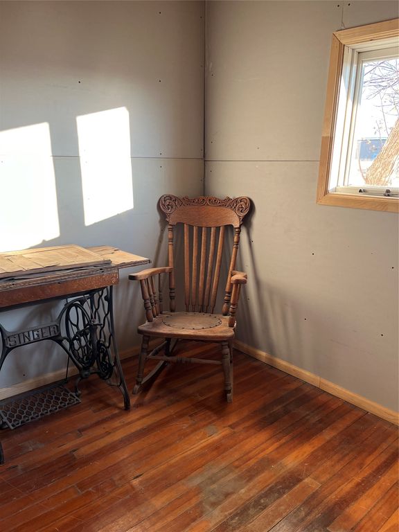 534 and 546 Wolf Avenue, Sweet Grass, MT 59484 photo 6