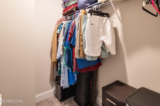 121 E Fortenberry St, Oak Ridge, TN 37830