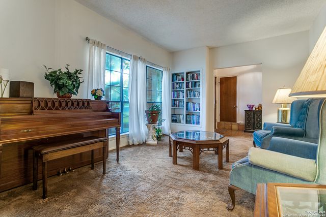 1811 moreshead, San Antonio, TX 78231