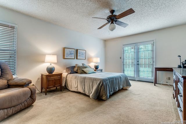 1811 moreshead, San Antonio, TX 78231