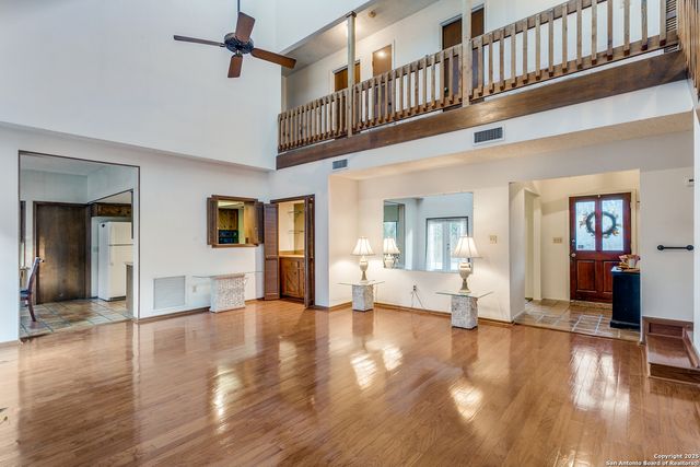 1811 moreshead, San Antonio, TX 78231
