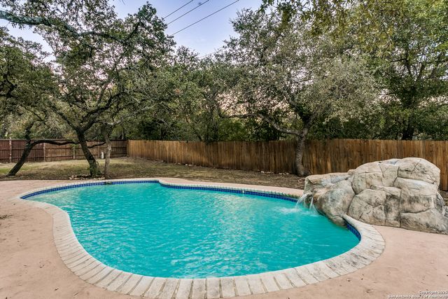 1811 moreshead, San Antonio, TX 78231
