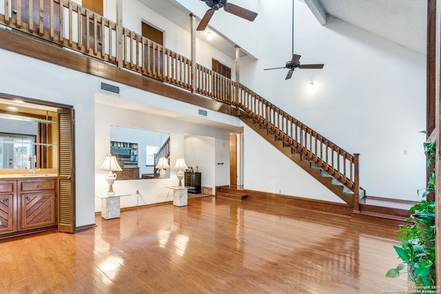 1811 moreshead, San Antonio, TX 78231