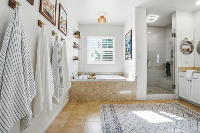 11 Silver Spruce Court, Lake Forest, CA 92630