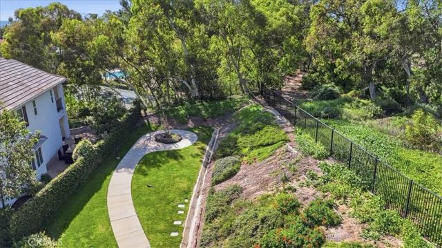 11 Silver Spruce Court, Lake Forest, CA 92630