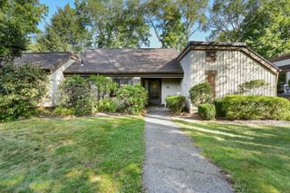 626 Heritage Village, Southbury, CT 06488
