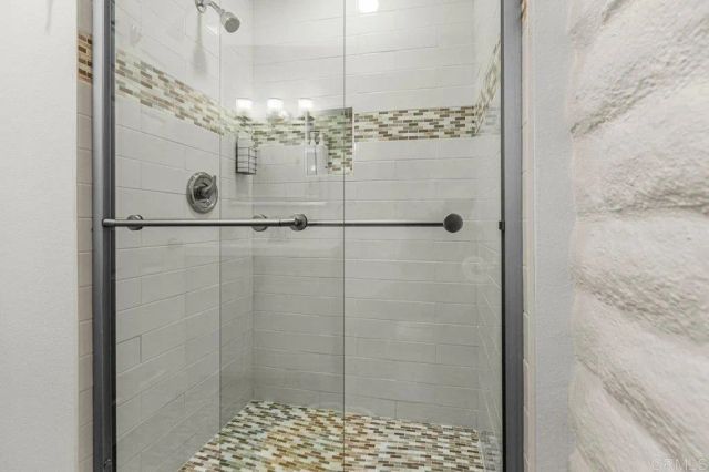 2544 Navarra 12, Carlsbad, CA 92009