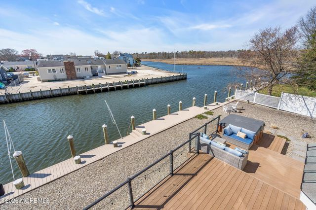 908 Shenandoah Drive, Forked River, NJ 08731
