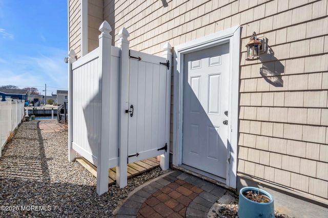 908 Shenandoah Drive, Forked River, NJ 08731