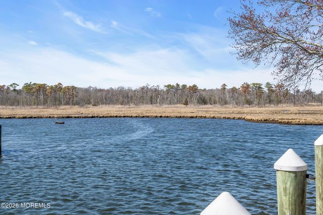 908 Shenandoah Drive, Forked River, NJ 08731