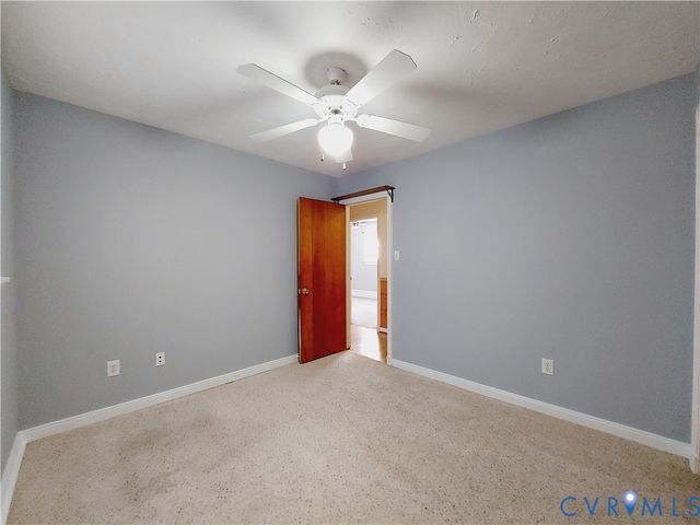 210 Stuttaford Dr, Sandston, VA 23150